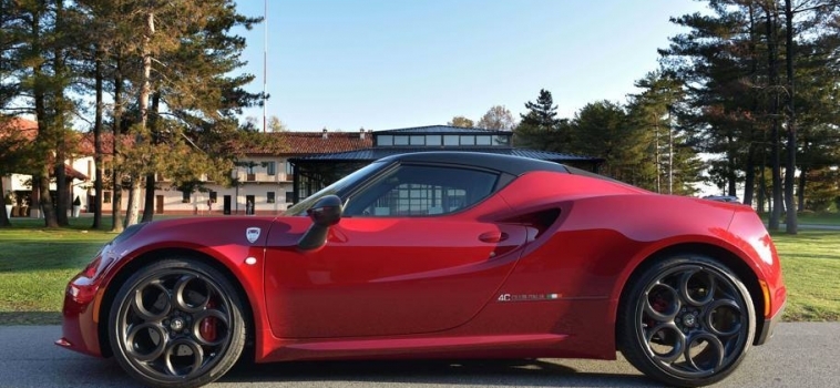 FOTO: Limitirana serija Alfa Romeo 4C Club Italia